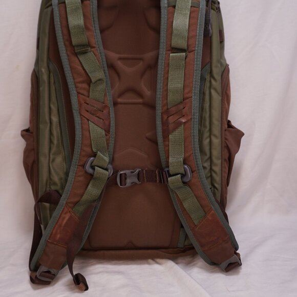 Vertx Gamut 2.0 Backpack, Canopy Green/Grizzly Shade - Picture 12 of 13